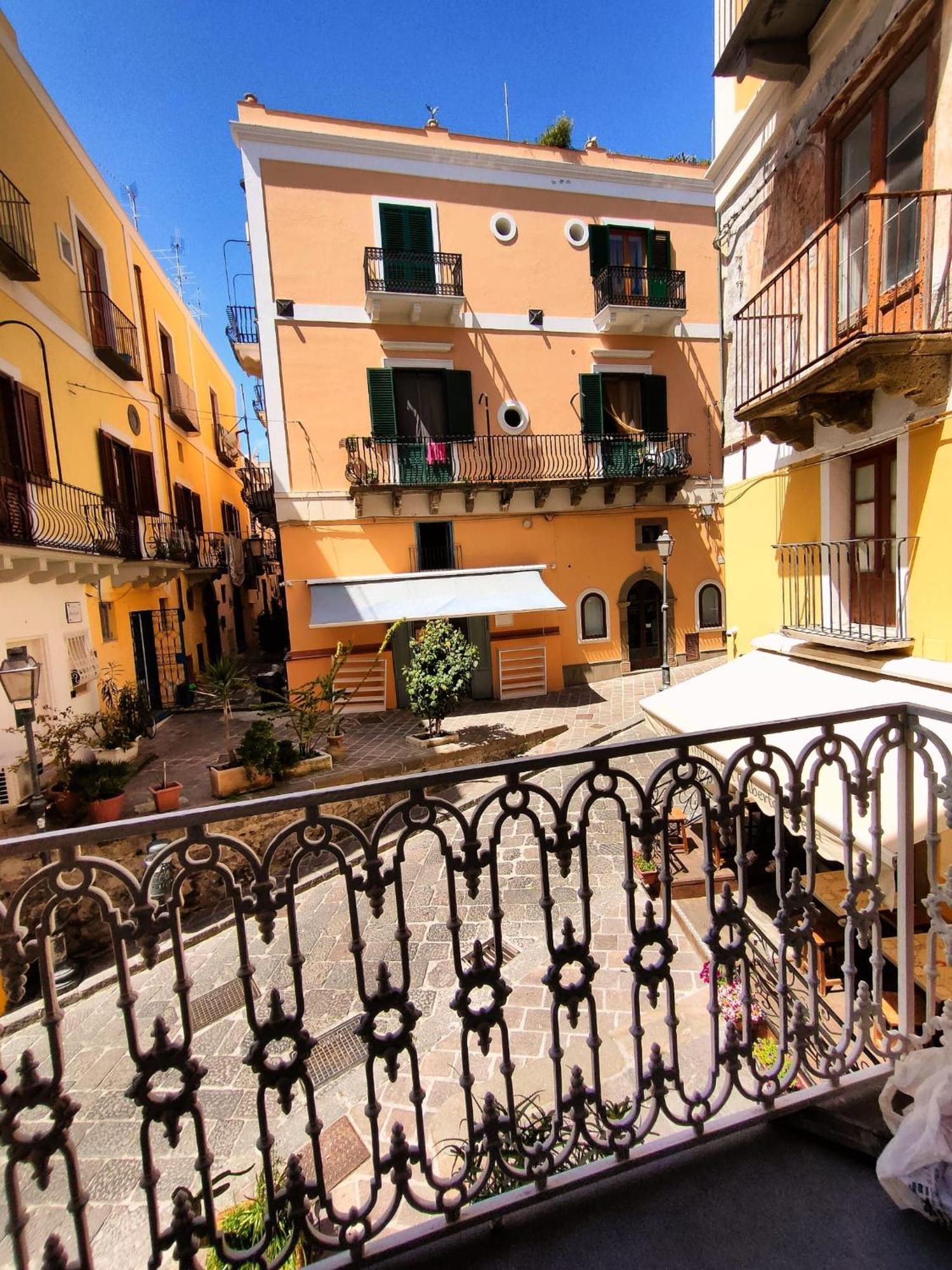 Lipari Suite B&B Экстерьер фото